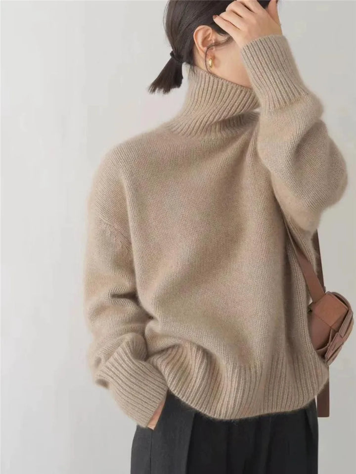 Alecia | Women's Luxurious Cashmere Roll Neck Jumper | Timeless Elegance