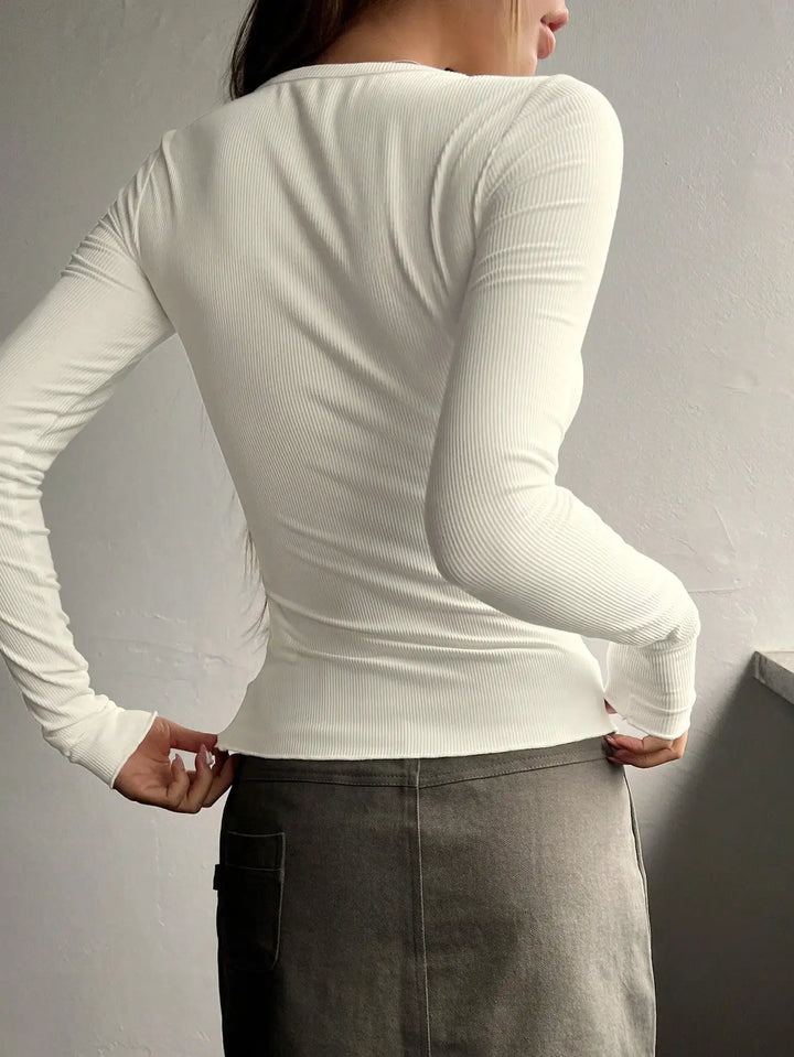 Nayla | Button Detail Ribbed Top